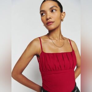 NEW Reformation Tiana Top in Lipstick